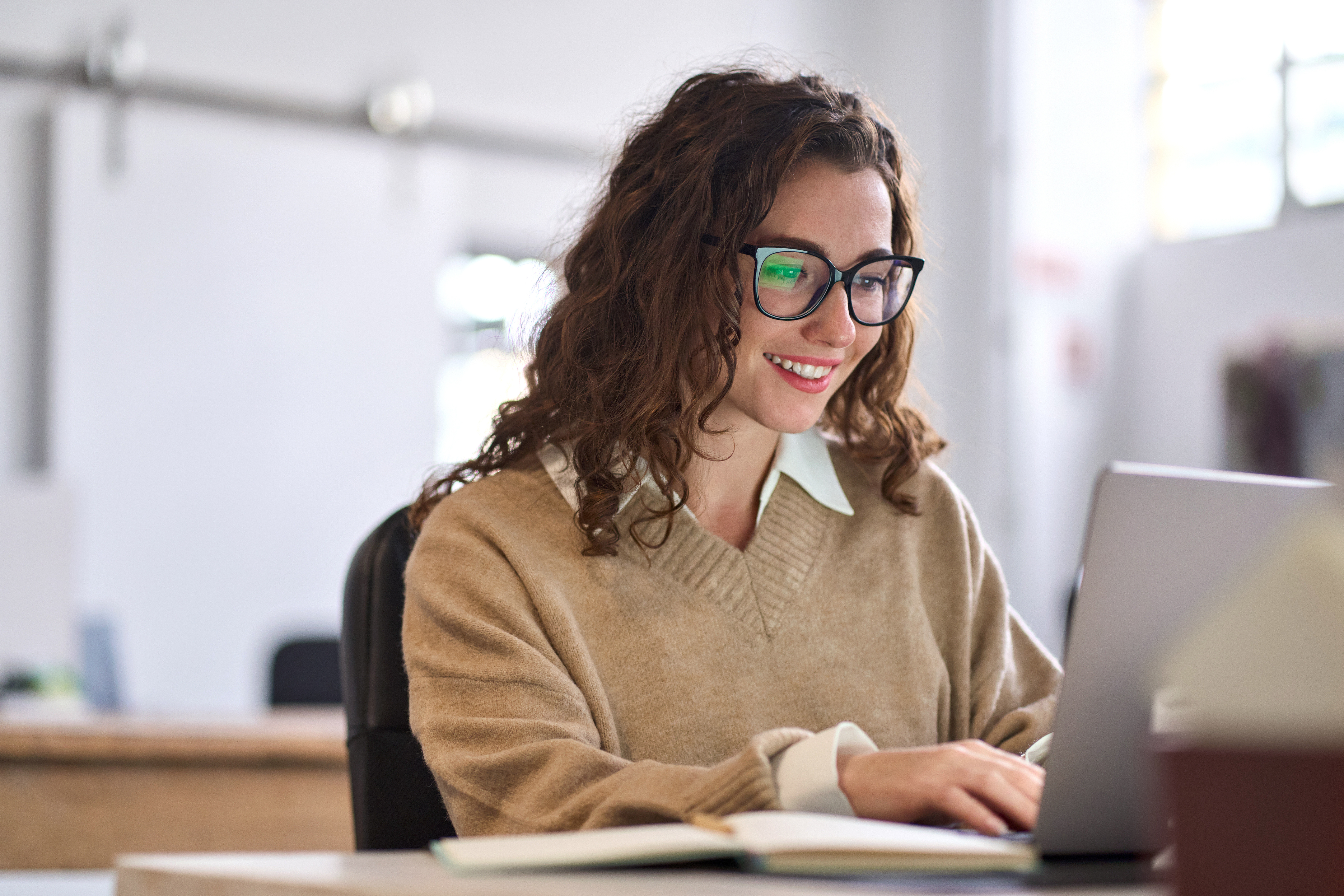 How to Follow Up After an Interview or Career Fair to Impress a Recruiter